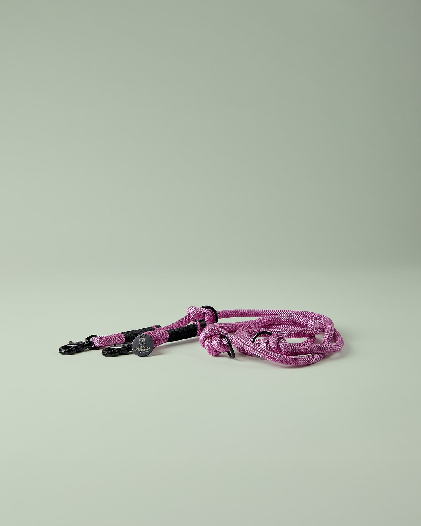 Verstellbare Hundeleine in Rosa und Schwarz – elegante Premium-Leine für mittelgroße und große Hunde, handgefertigt in Österreich