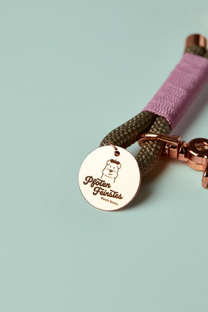 Verstellbare Hundeleine in Beige/Tan mit roségoldenen Beschlägen – elegante Premium-Leine für mittelgroße und große Hunde